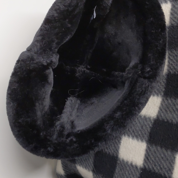 Chaos faux-fur hat with pompom-one size - Picture 4 of 5